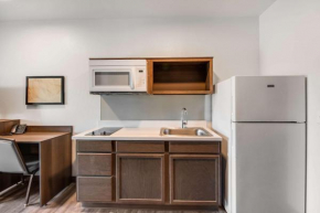 WoodSpring Suites Bakersfield Airport